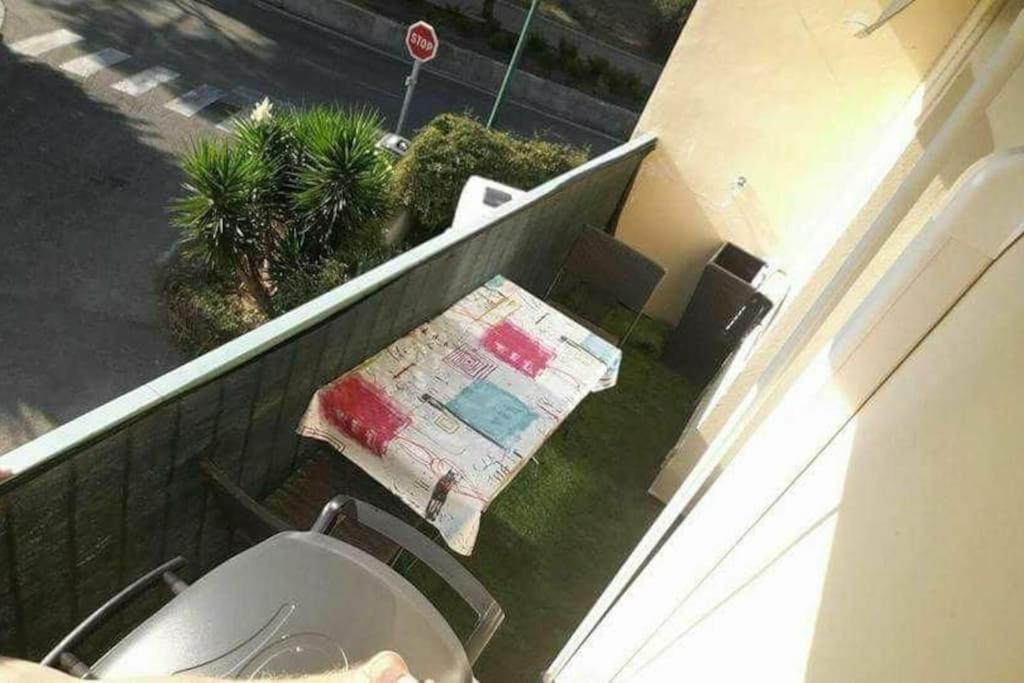 Studio 150M De La Plage Ла-Сейн-сюр-Мер Екстер'єр фото